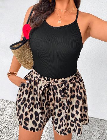 Pantaloni scurti SHEIN CURVE, animal print