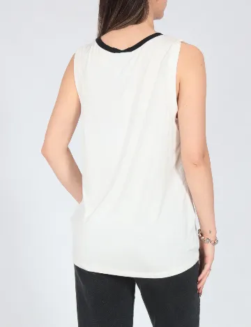 Maiou Bershka, alb