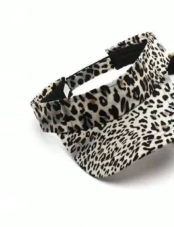 Sapca SHEIN, animal print