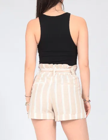 Pantaloni scurti Bershka, maro
