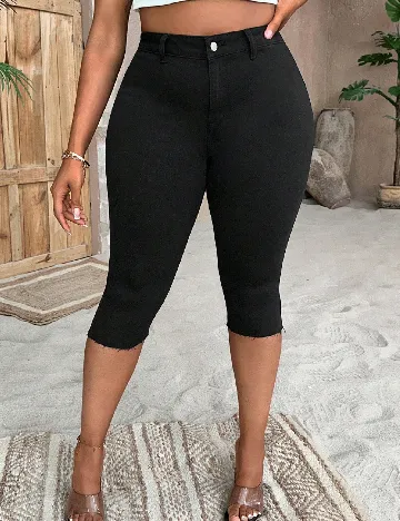 Pantaloni scurti SHEIN CURVE, negru