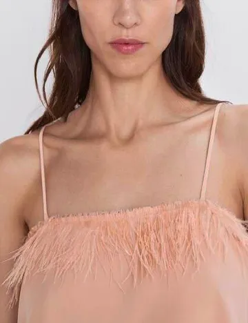 Maiou Zara, piersica
