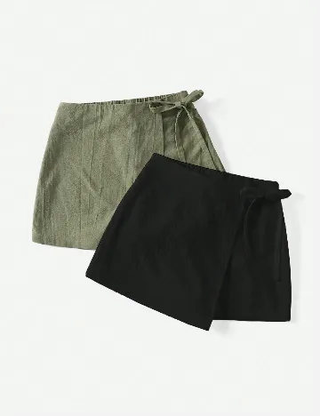 Set Pantaloni scurti 2 perechi SHEIN CURVE, mix culori