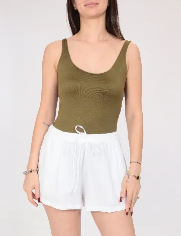 Pantaloni scurti Bershka, alb