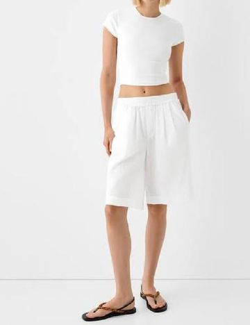 Pantaloni scurti Bershka, alb