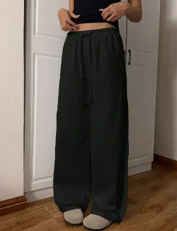 Pantaloni SHEIN, negru