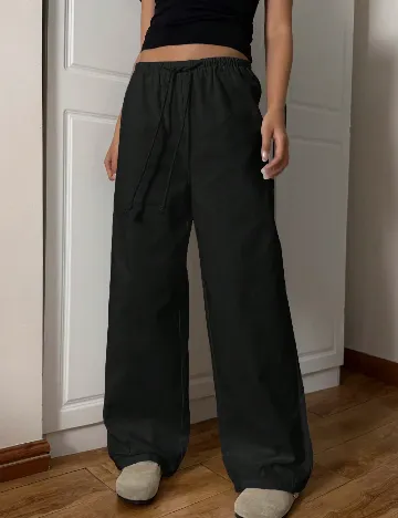 Pantaloni SHEIN, negru