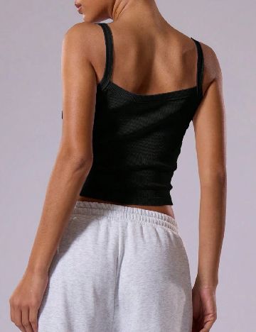 Maiou Musera, negru