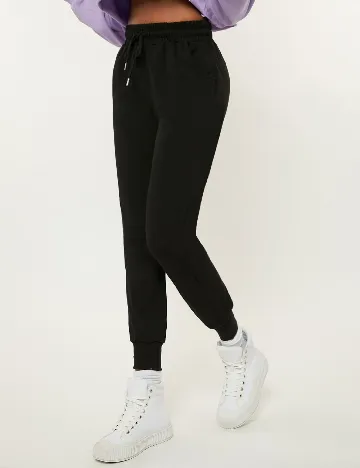 Pantaloni SHEIN, negru