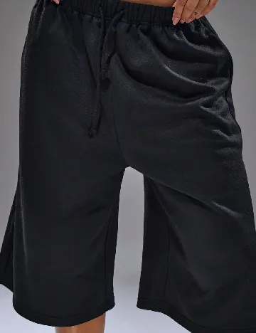 Pantaloni trei sferturi SHEIN, negru