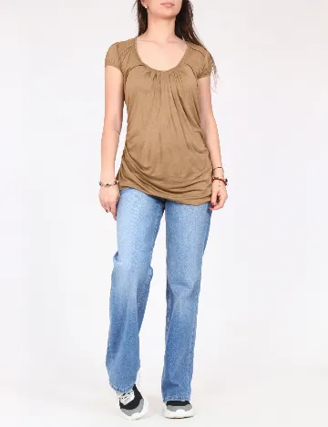 Tricou Zara, maro