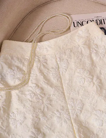 Pantaloni scurti SHEIN, crem