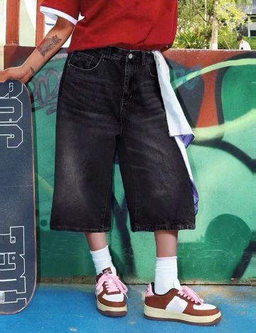 Pantaloni scurti SHEIN, negru