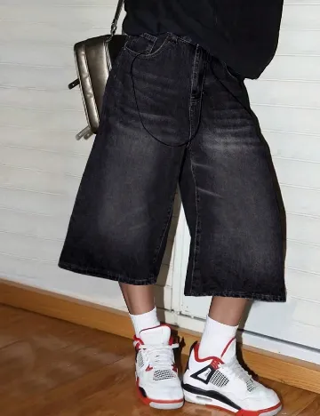 Pantaloni scurti SHEIN, negru