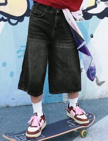 Pantaloni scurti SHEIN, negru
