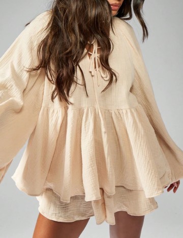 Compleu Missguided, crem