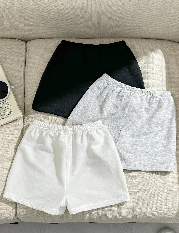 Set Pantaloni scurti 3 perechi Shein Kids, mix culori