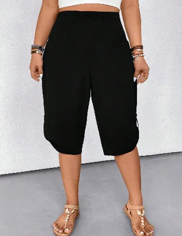 Pantaloni scurti SHEIN CURVE, negru