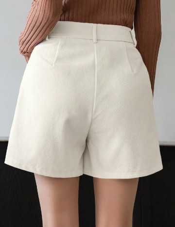 Pantaloni scurti SHEIN, crem