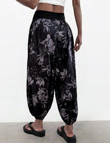 Pantaloni SHEIN, negru