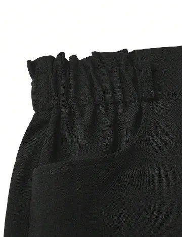 Pantaloni scurti SHEIN CURVE, negru