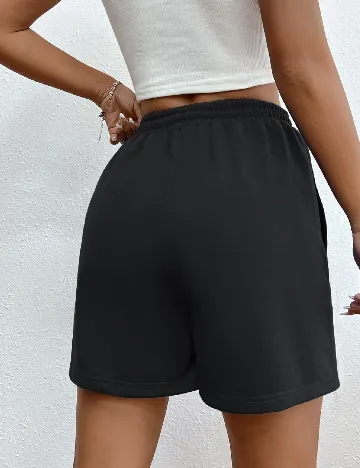 Pantaloni scurti SHEIN, negru