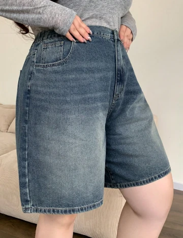 Pantaloni scurti Dazy Plus Size, bleumarin