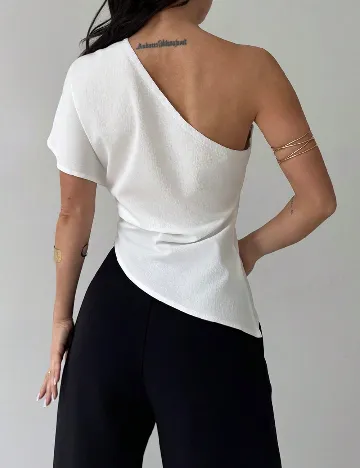 Top SHEIN, alb