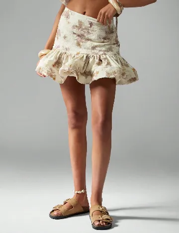 Fusta Missguided, crem