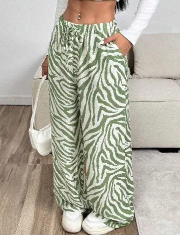 Pantaloni SHEIN, verde