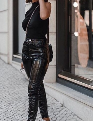 Pantaloni imitatie de piele Tezenis, negru