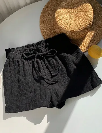 Pantaloni scurti SHEIN, negru