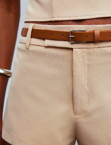 Pantaloni scurti SHEIN, crem