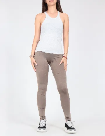 Colanti Bershka, maro