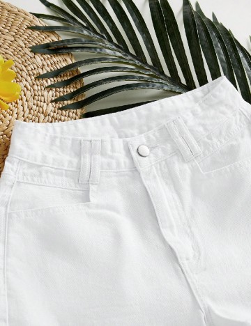 Pantaloni scurti SHEIN, alb