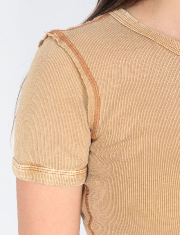 Tricou Zara, maro