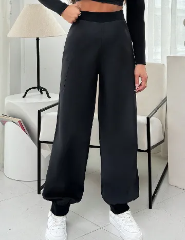 Pantaloni SHEIN, negru