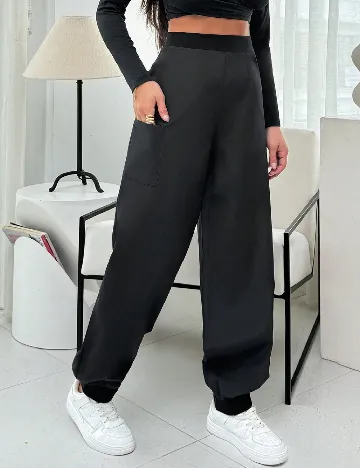 Pantaloni SHEIN, negru