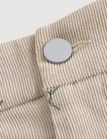 Pantaloni scurti SHEIN, crem