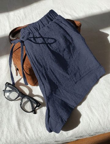 Pantaloni scurti SHEIN, bleumarin