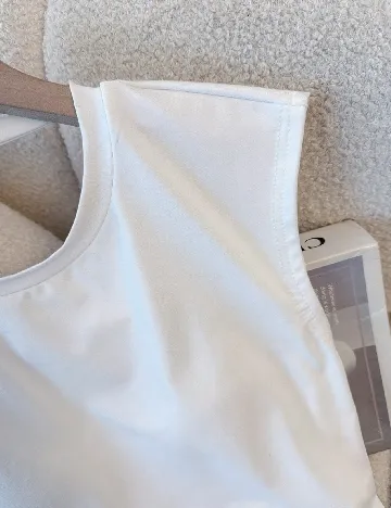 Top SHEIN, alb