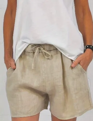 Pantaloni scurti SHEIN, crem