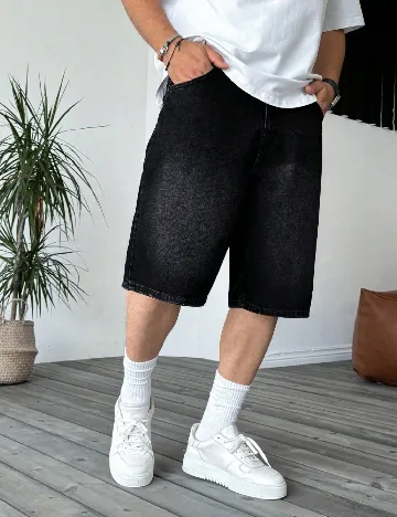 Pantaloni scurti SHEIN, negru