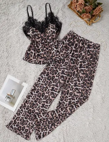 Pijama SHEIN, animal print