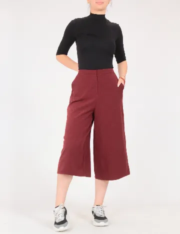 Pantaloni trei sferturi Bershka, visiniu
