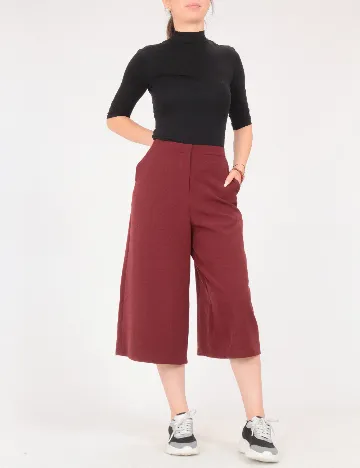 Pantaloni trei sferturi Bershka, visiniu