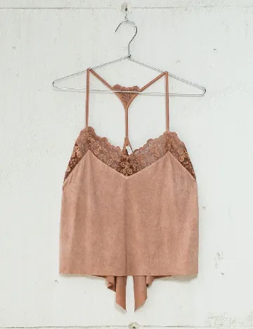 Maiou Bershka, maro