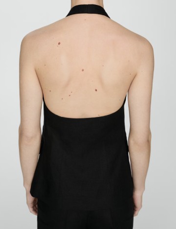 Vesta Mango, negru
