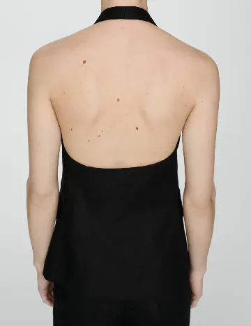 Vesta Mango, negru