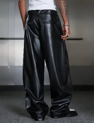 Pantaloni imitatie de piele SHEIN, negru